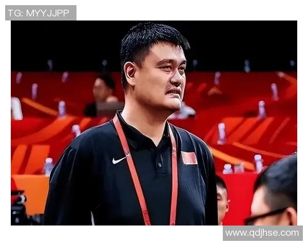 姚明重返CBA会场引发热议球迷期待新赛季精彩表现与发展