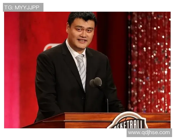 罗斯与姚明的篮球传奇相遇:跨越时代的友谊与竞技精神 罗斯与姚明的篮球传奇相遇:跨越时代的友谊与竞技精神